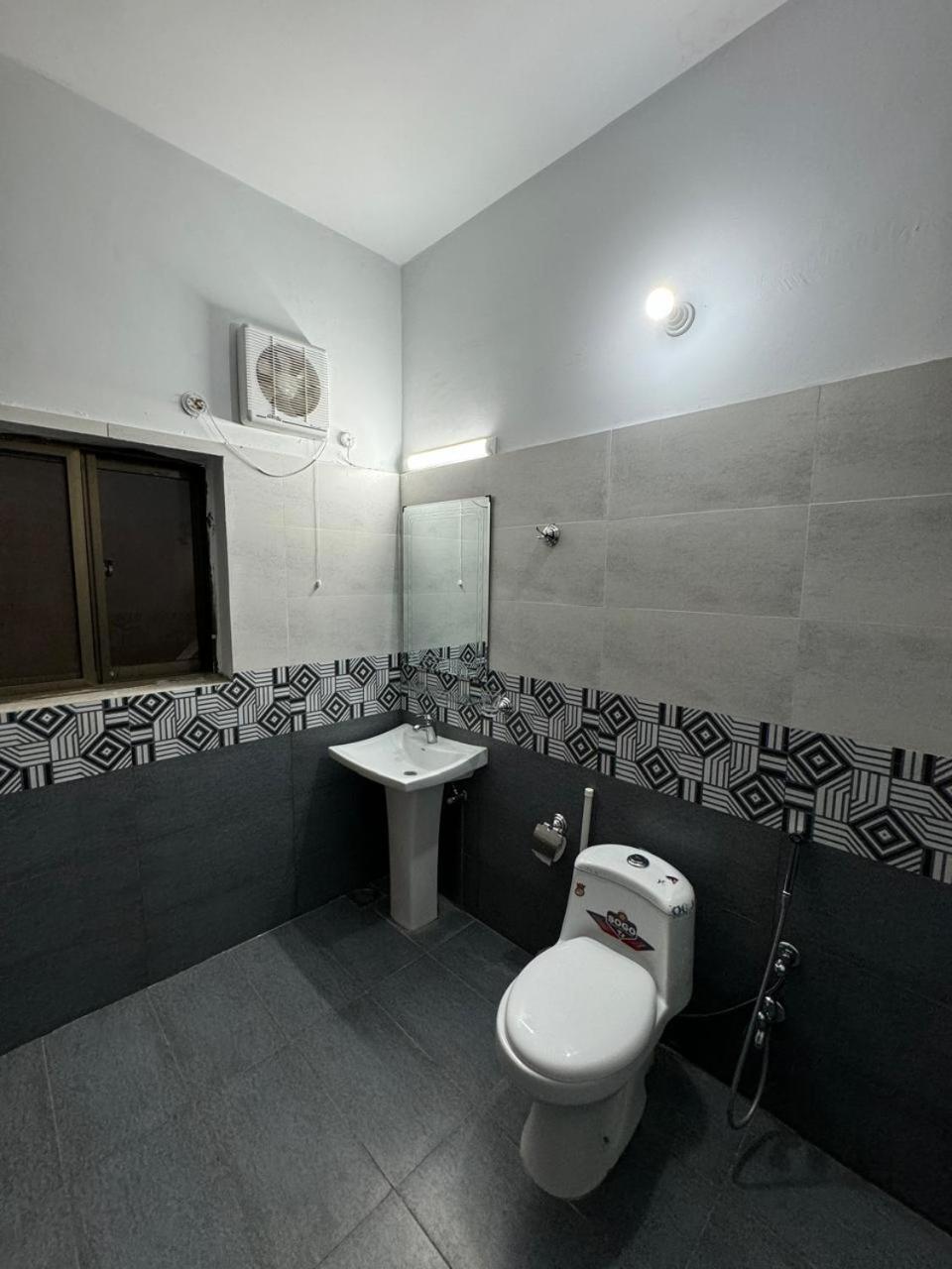 Park View Residency Hotel Islamabad Bagian luar foto